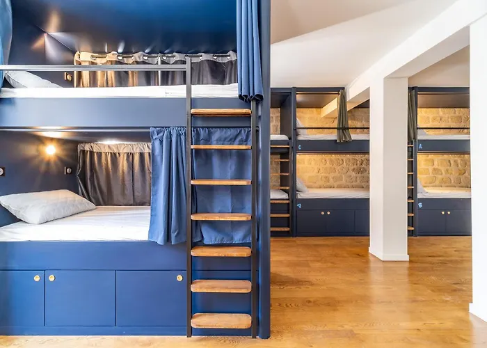 Fraternity-Hotel Paris